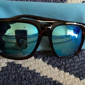 QUAY sunglasses